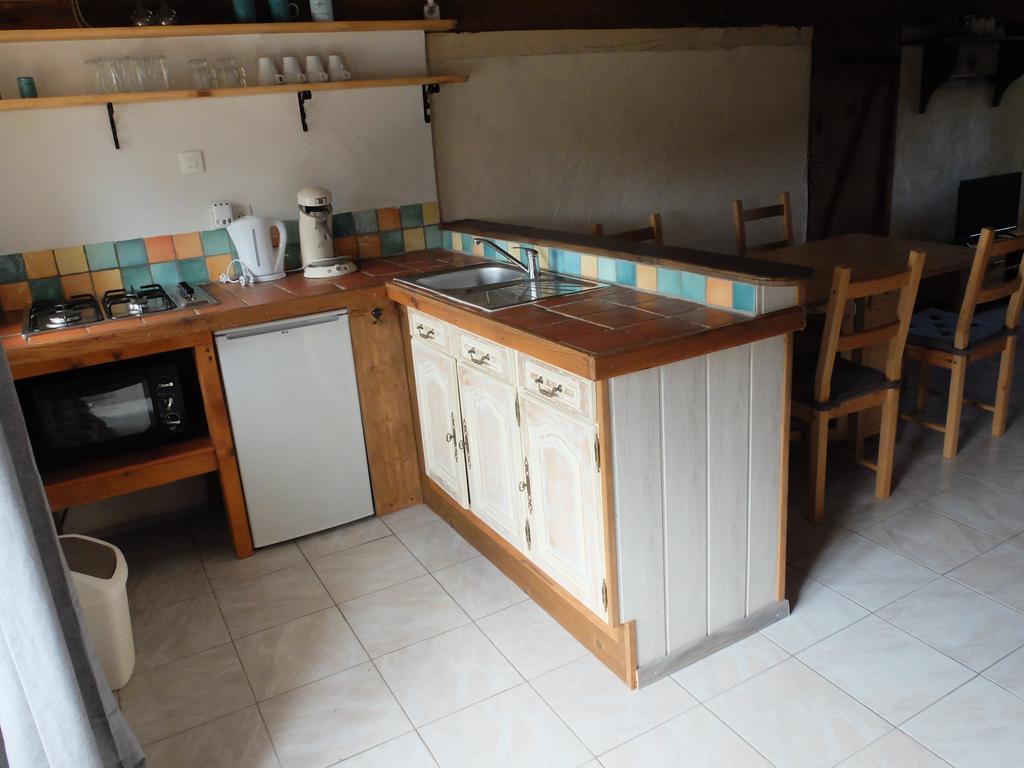 Le Bon Coeur Bed and Breakfast Ygrande Esterno foto