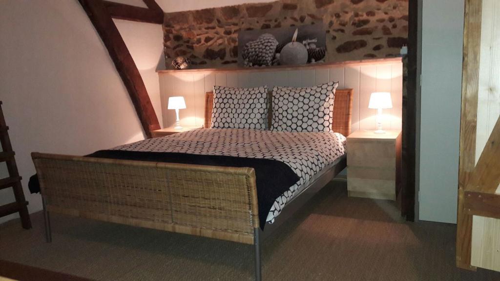 Le Bon Coeur Bed and Breakfast Ygrande Esterno foto