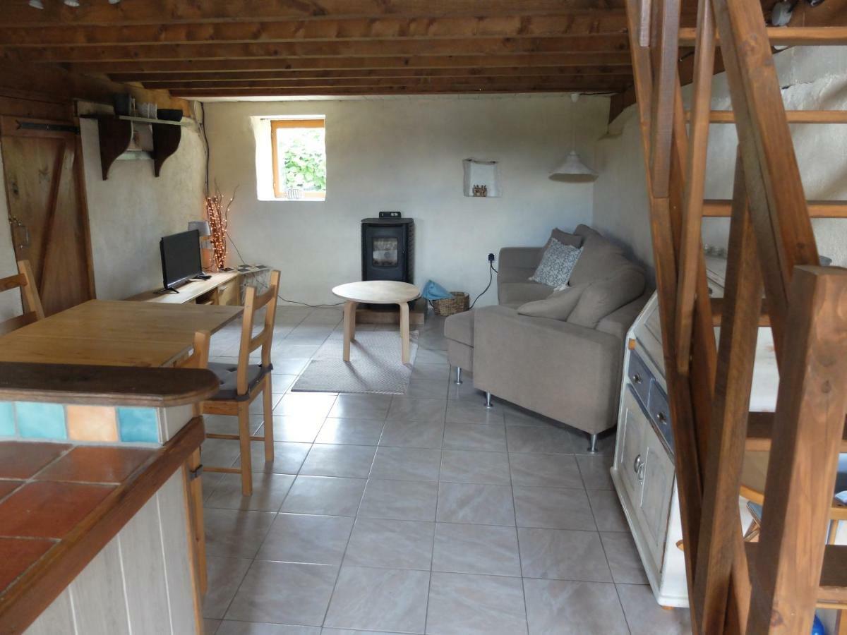 Le Bon Coeur Bed and Breakfast Ygrande Esterno foto